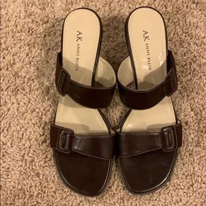 Anne Klein brown leather size 7.5 sandal